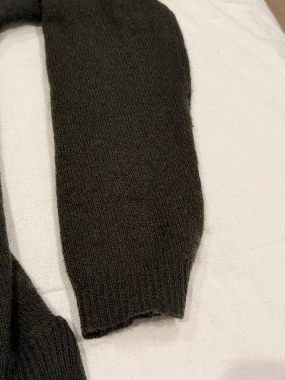 Line. (Women's L) - Picture 5 of 12